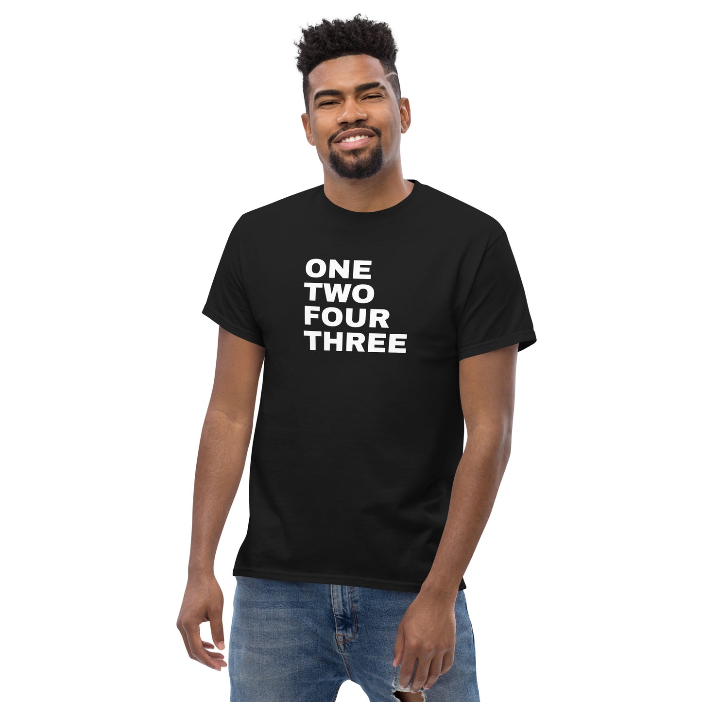 "FOUR" Men's classic tee black